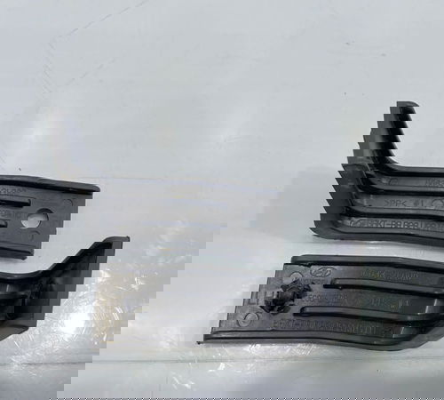 Par Suporte Para-choque Traseiro Hyundai I30 2009/2012