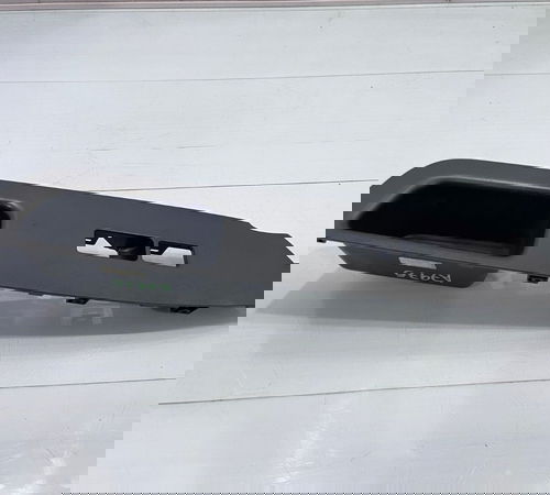 Moldura Botão Vidro Porta Dianteiro Direito Sorento 09/15