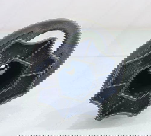 Suporte Parafuso Estepe Renault Sandero Logan 2014/2021