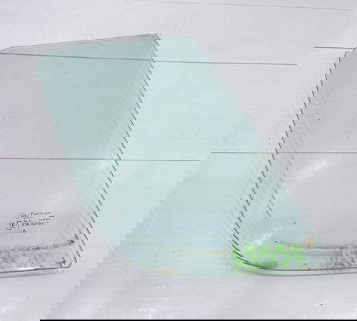 Vidro Vigia Traseiro Direito Renault Sandero 2008/2014