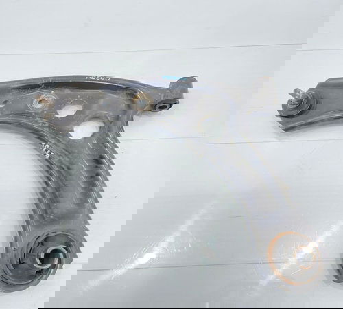 Bandeja Dianteira Esquerda Toyota Etios 2013/2021