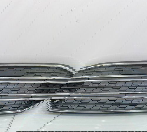 Grade Central Para-choque Dianteiro Ford Ecosport 2013/2017