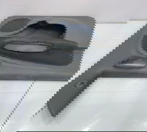 Forro De Porta Dianteira Esquerda Fiat Uno 2015/2021