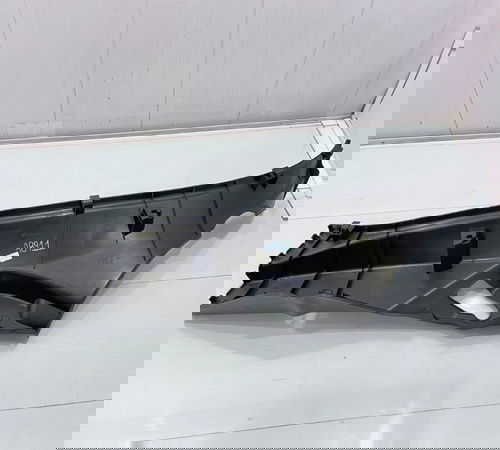Soleira Traseira Lado Direito Renault Kwid 2017/2021