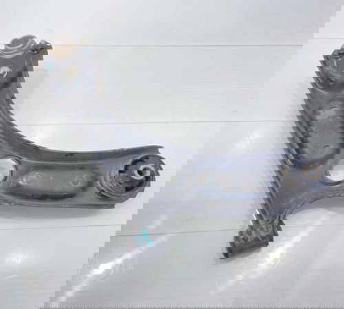 Bandeja Dianteira Esquerda Kia Cerato 2019/2023
