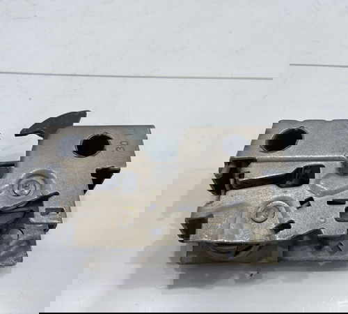 Fechadura Capô Dianteiro Volkswagen Up 2013/2018