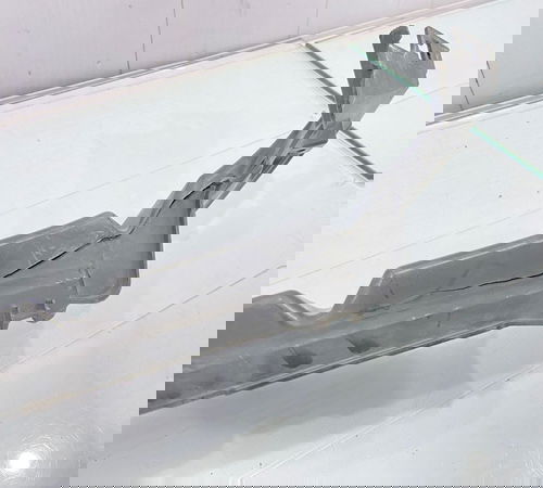 Defletor Superior Radiador/para-choque New Fiesta 1.5 13/16