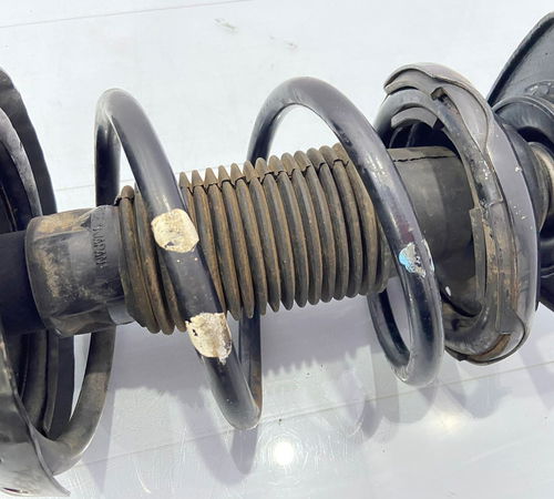 Torre Amortecedor Dianteiro Direito Subaru Forester 08/12