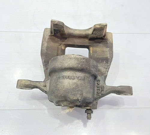 Pinça De Freio Dianteiro Direito Toyota Corolla 2015/2018