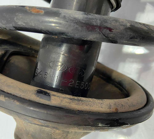 Torre Amortecedor Dianteiro Direito Hyundai Tucson 06/14