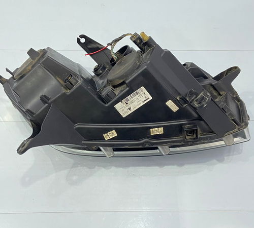 Farol Esquerdo Renault Sandero/logan 2015/2020