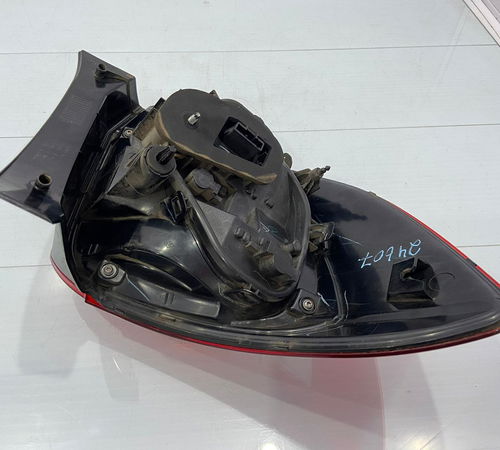 Lanterna Direita Renault Sandero 2015/2020