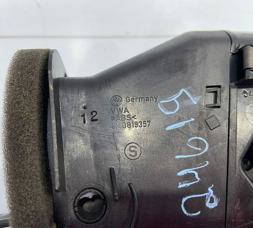 Difusor De Ar Central Esquerdo Volkswagen Tiguan 12/1 C/det