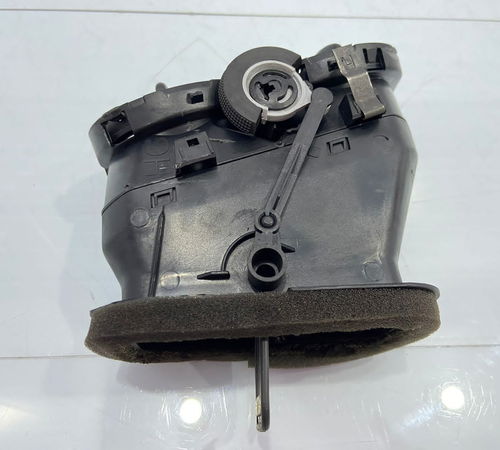 Difusor De Ar Central Esquerdo Volkswagen Tiguan 12/1 C/det