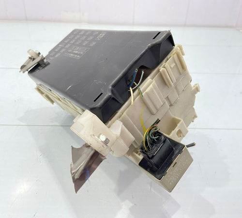 Caixa De Fusivel Toyota Corolla 2003/2008