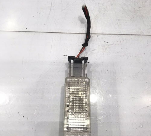 Luz Cortesia Porta Luvas Volkswagen Tiguan 2012/2016