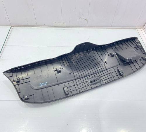 Forro Porta-malas Volkswagen Up 2014/2020