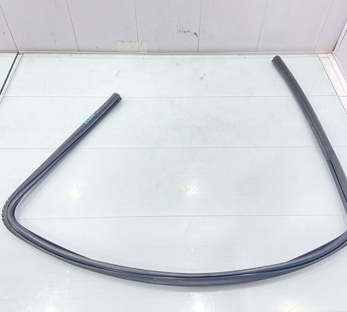 Borracha Canaleta Porta Dianteira Direita Gm Celta 2002/2014