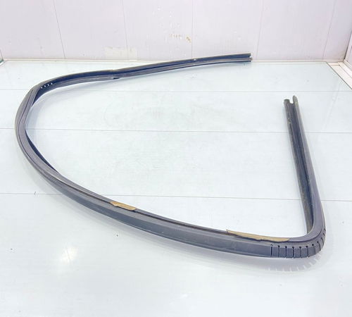 Borracha Canaleta Porta Dianteira Direita Gm Celta 2002/2014