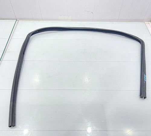 Borracha Canaleta Porta Dianteira Direita Gm Celta 2002/2014