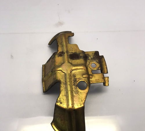 Suporte Maçaneta Porta Dianteira Esquerda Gm Celta 02/14