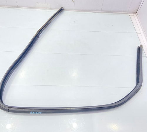 Borracha Canaleta Porta Traseira Direita Gm Celta 2002/2014