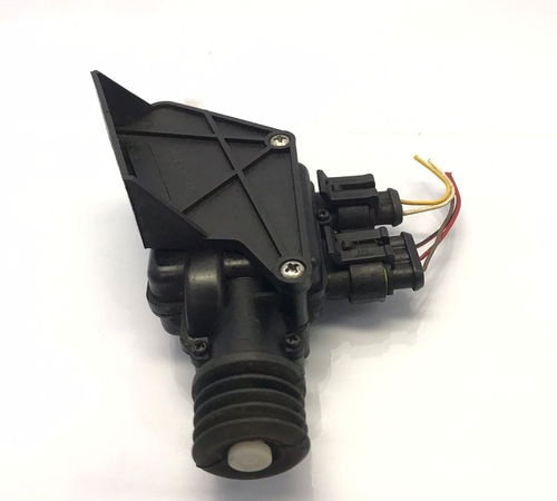 Atuador Elétrico Porta Dianteira Esquerda Gm Celta 2002/2014