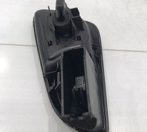 Maçaneta Interna Porta Traseira Direita Ford Ka 2018/2021