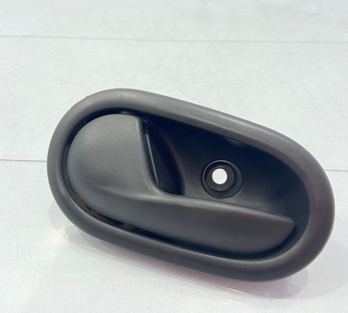 Maçaneta Interna Porta Dianteira Esq Sandero/logan 15/20