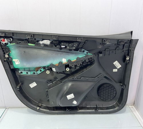 Forro De Porta Dianteira Direita Chevrolet Cruze 2018/2023