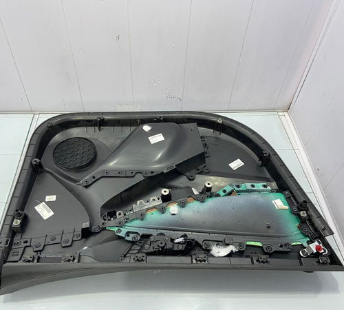 Forro De Porta Dianteira Direita Chevrolet Cruze 2018/2023