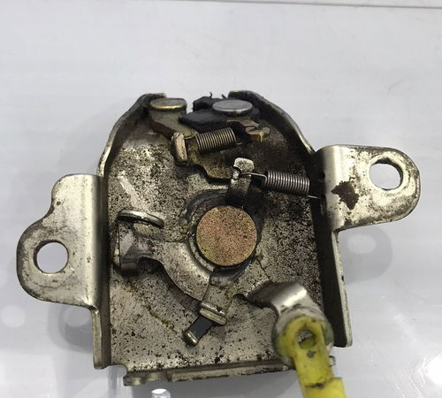 Fechadura Porta-malas Toyota Corolla 2003/2008