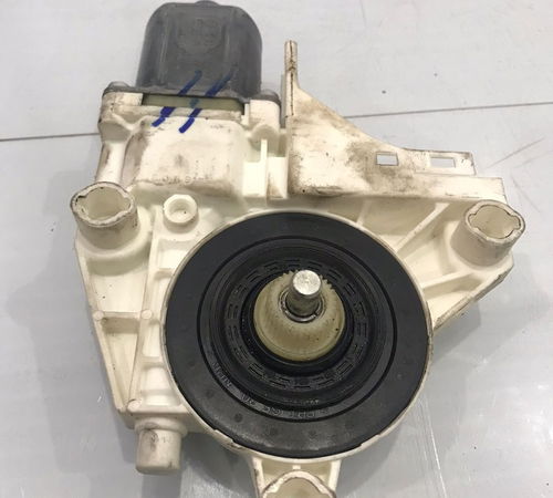 Motor Máquina De Vidro Dianteiro Direito Vw Tiguan 12/16