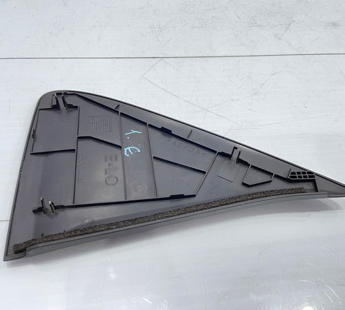Moldura Porta Traseira Esquerda Toyota Etios