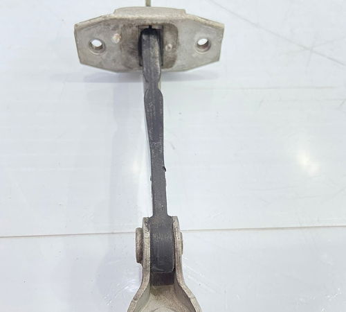 Limitador Porta Traseira Esquerda Toyota Etios
