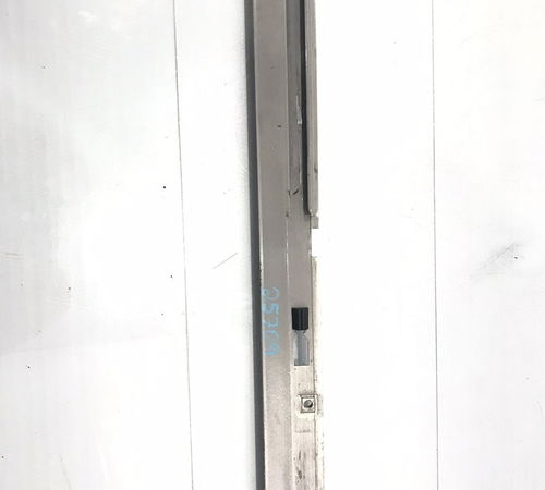 Guia Canaleta Vidro Porta Dianteira Direita Gm Astra 99/10
