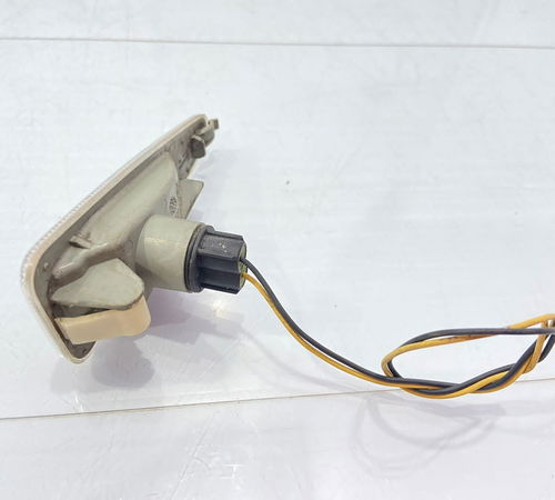 Pisca Para-lama Direito Renault Sandero 2015/2021