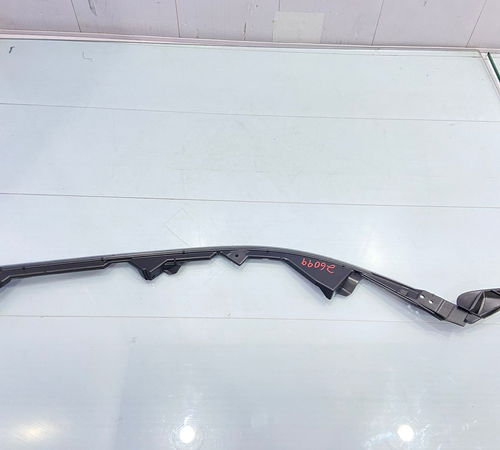Moldura Interna Farol Esquerdo Toyota Corolla Cross 21/23
