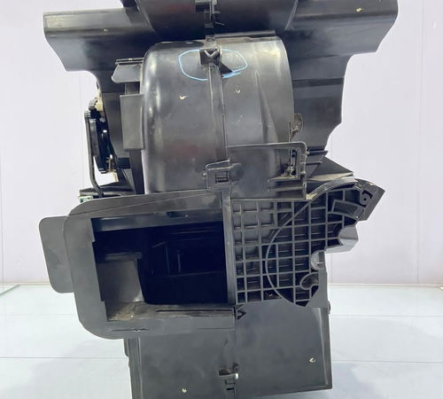 Caixa Ventilação Interna Renault Sandero/logan 15/21 C/det