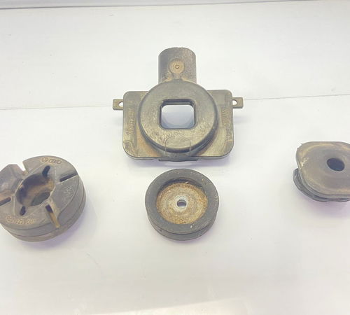 Suporte Coxim Radiador Direito Audi A6 2013/2016