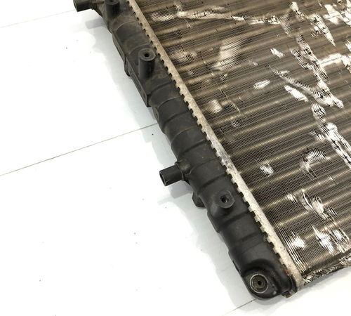 Radiador Da Água Volkswagen G5/g6/g7 Sem Ar