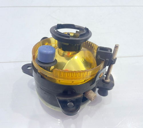 Farol De Milha Lado Direito Volkswagen Fox 2010/2014