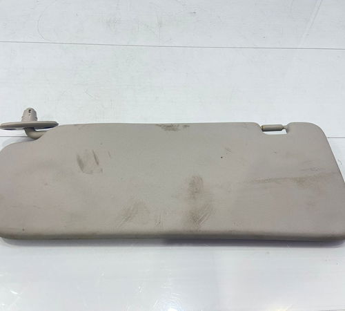 Quebra-sol Lado Direito Toyota Etios 2014/2021