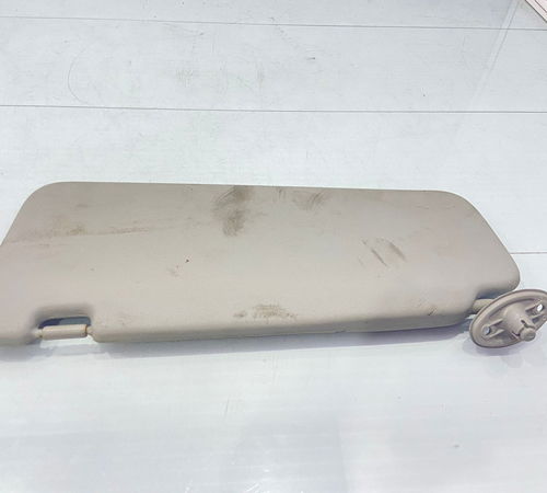 Quebra-sol Lado Direito Toyota Etios 2014/2021