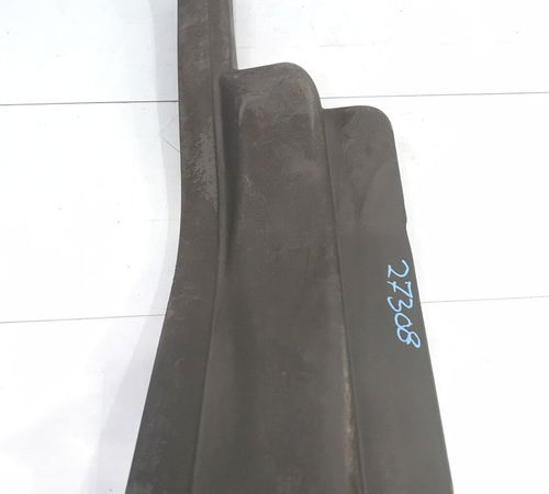 Soleira Traseira Esquerda Nissan Sentra 2008/2013