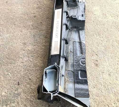 Retalho Caixa De Ar Direita Peugeot 207 2007/2016
