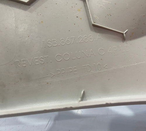 Acabamento Coluna Traseira Direita Volkswagen Up 2014/2019