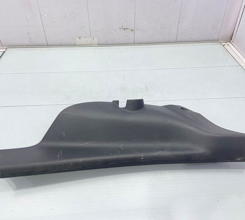 Acabamento Soleira Banco Traseiro Direito Vw Up 2014/2019
