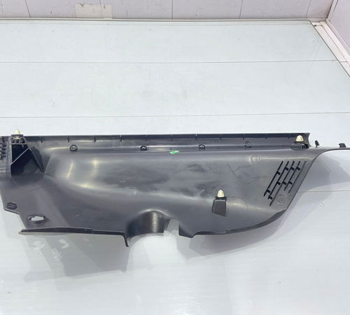 Acabamento Soleira Banco Traseiro Esquerdo Vw Up 2014/2019