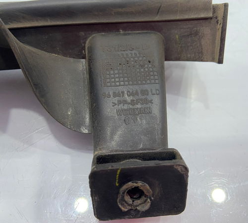 Guia Canaleta Vidro Porta Dianteira Direita Peugeot 207